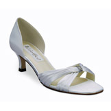 Fantasy White Low Heel Bridal Shoes